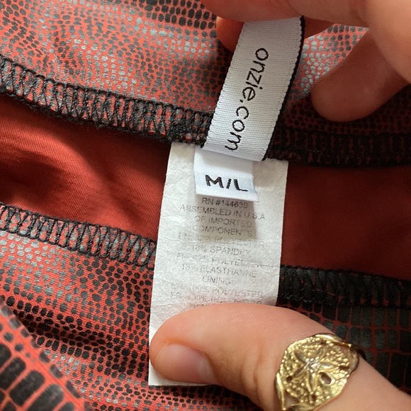 Snakeskin leather red and black pants - Picture 4 of 6